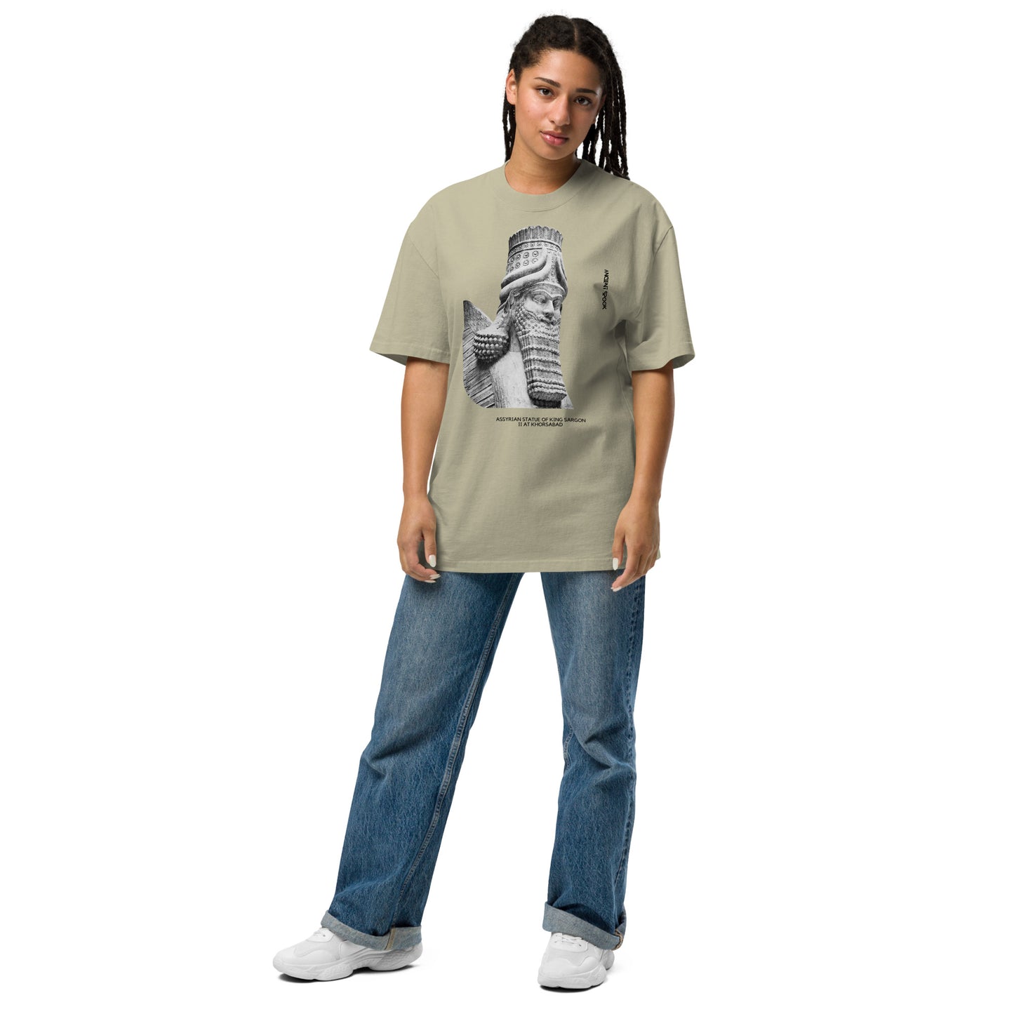 Women's Oversized T-shirt: Assyrian King Sargon II